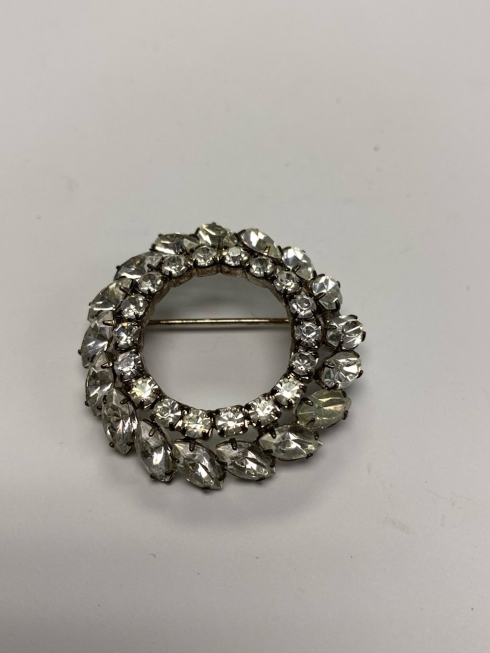 Vintage Crystal Circle Brooch Pin in Clear Silver-Tone